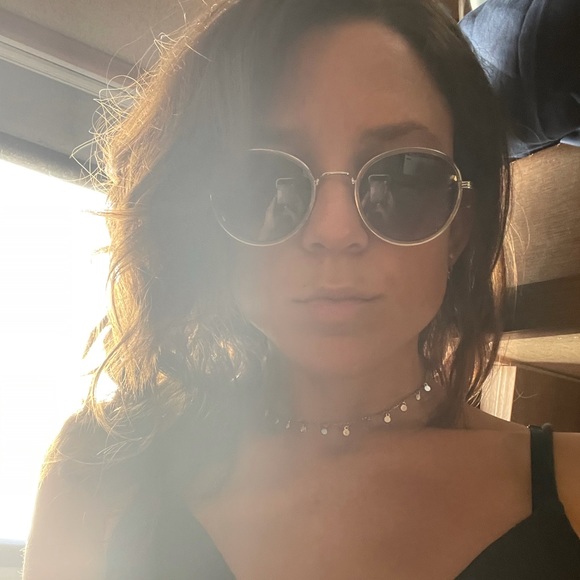 Meet your Posher, Kayla - Picture 1 of 1